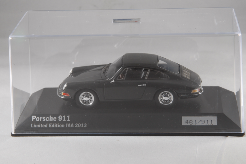 Illustration for article titled Teutonic Tuesday: IAA 2013 Porsche 911 Classic